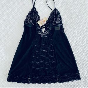 In Bloom by Jonquil Black Lace Chemise Size L  NWT